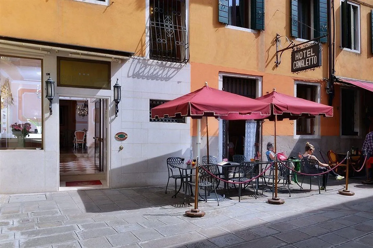 Venice Roulette Hotel 3 3*,