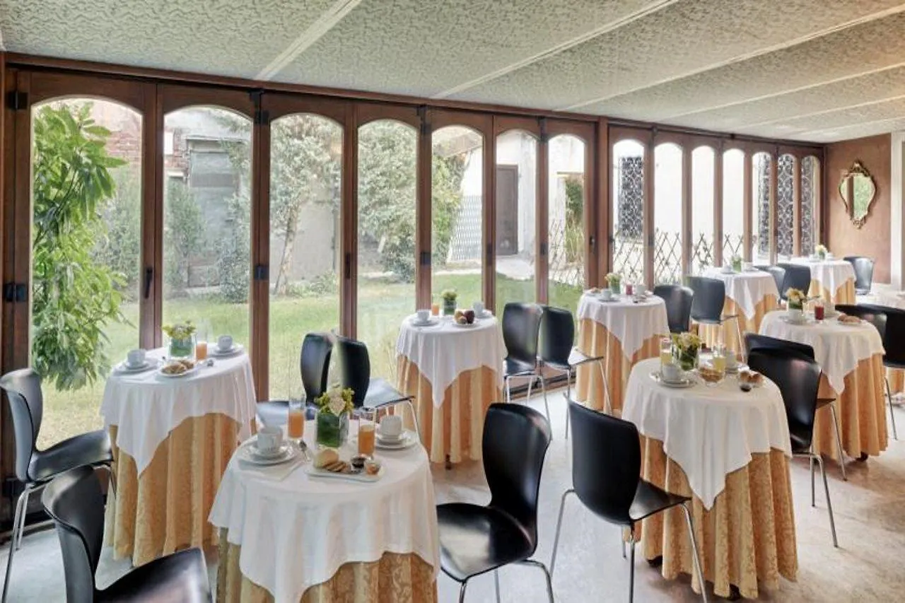 Venice Roulette Hotel 3