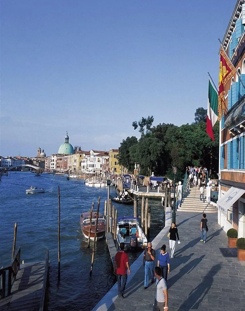 Venice Roulette Hotel 3 Italy